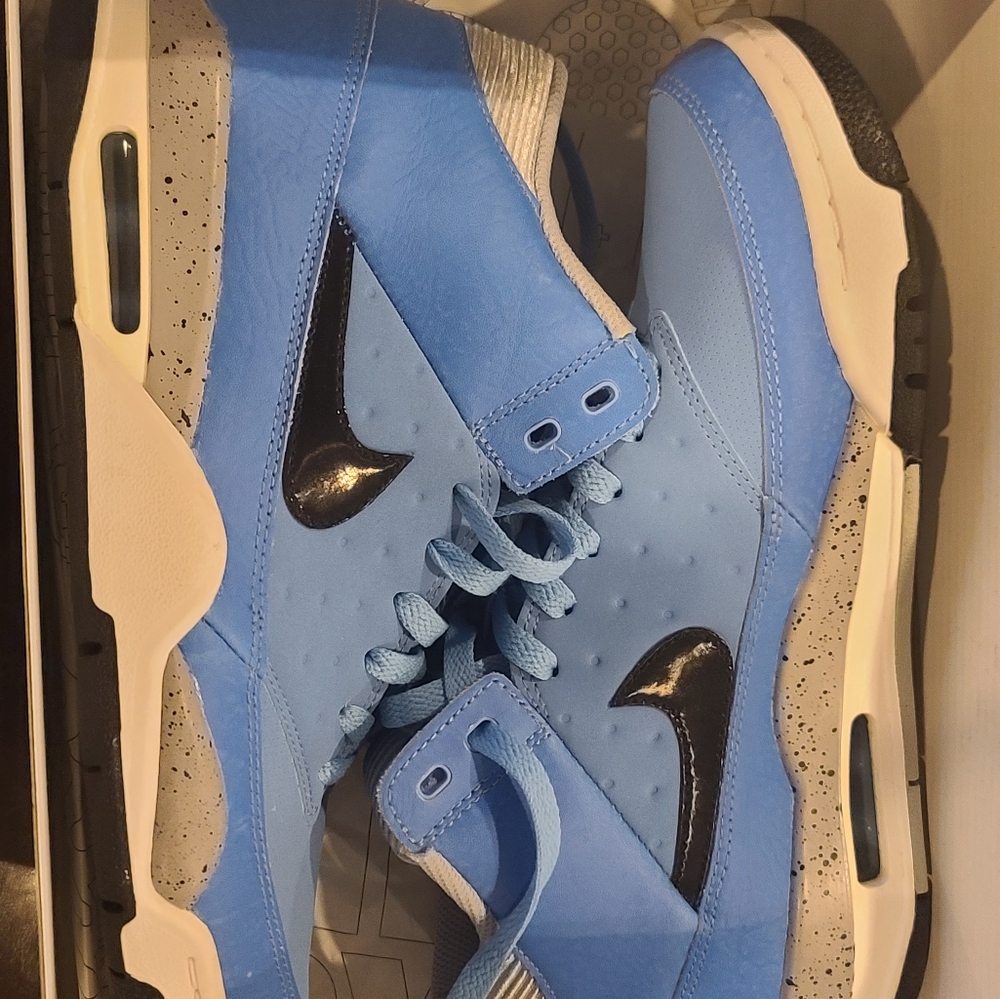 Nike Air Flight Classic Size 8 - image 1